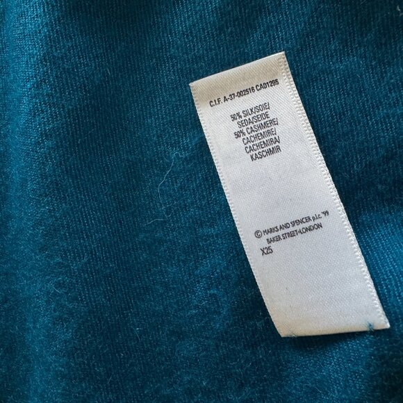 Silk & Cashmere Wool Turquoise Blue Soft Scarf Tassles St.Michael Vintage - Picture 4 of 4